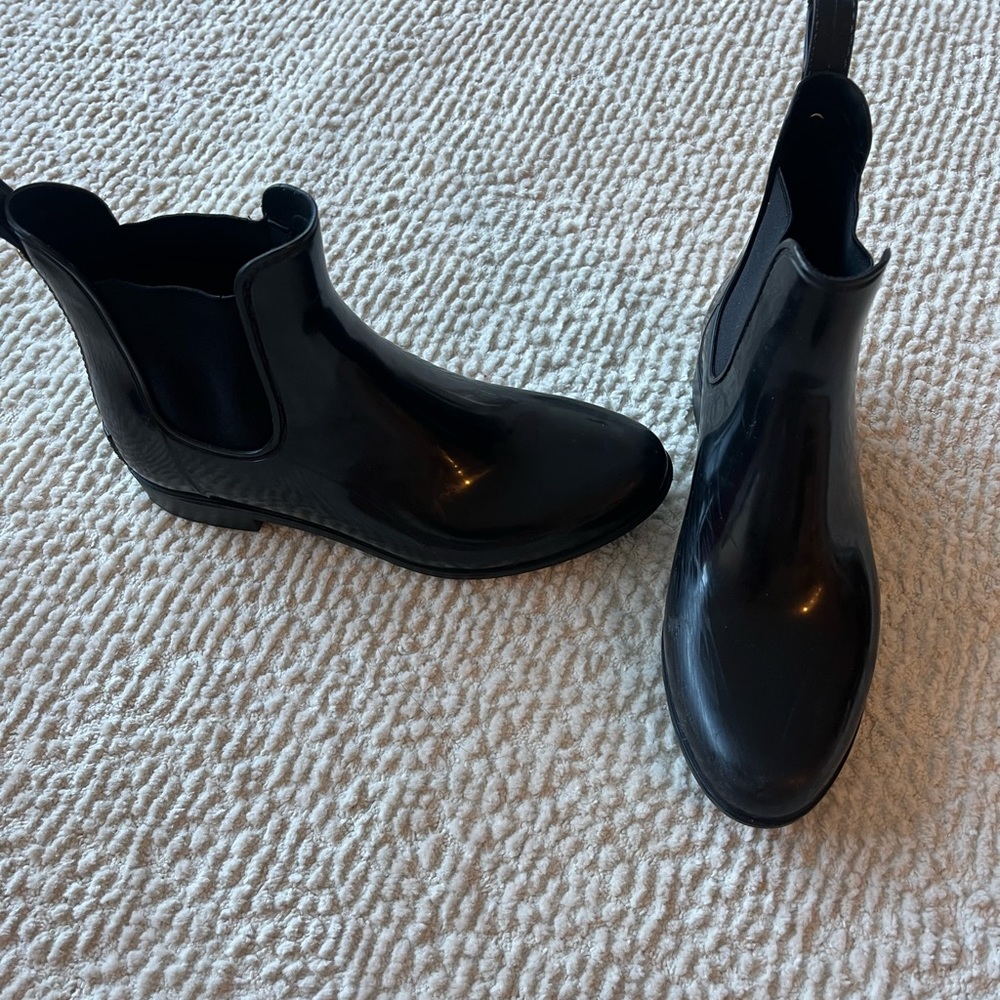 Sam Edelman Rain Boots size 9